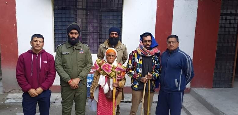 बुजुर्ग की “जिद” को पुलिस ने किया पूरा, करवाए श्री हेमकुंड साहिब के दर्शन