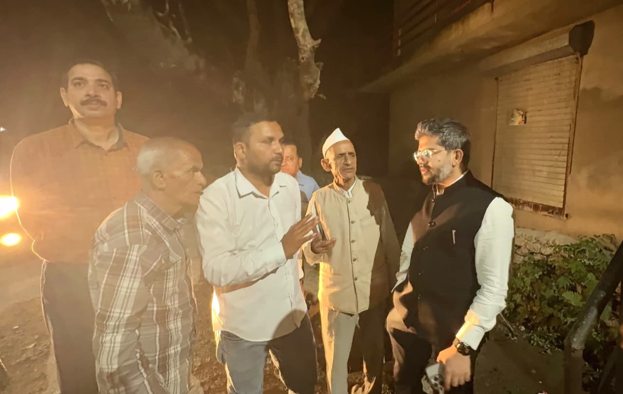 ग्रामीणों की समस्याओं के त्वरित समाधान को देहरादून जिला प्रशासन की अनूठी पहल ‘रात्रि चौपाल’ शुरू