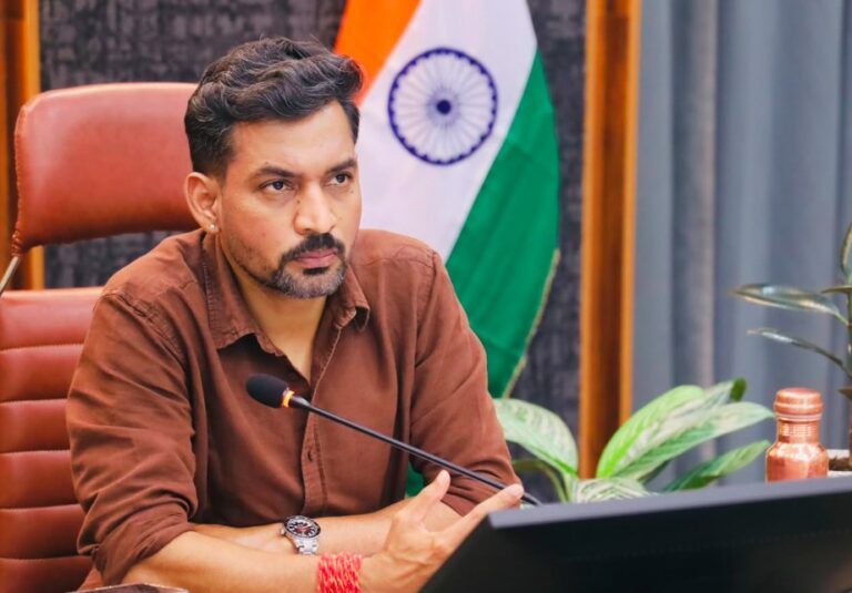 एक-एक पात्र व्यक्ति तक पहुंचे सरकार की योजना, कोई भी पात्र बुजुर्ग न रहे सामाजिक सुरक्षा से वंचित- डीएम